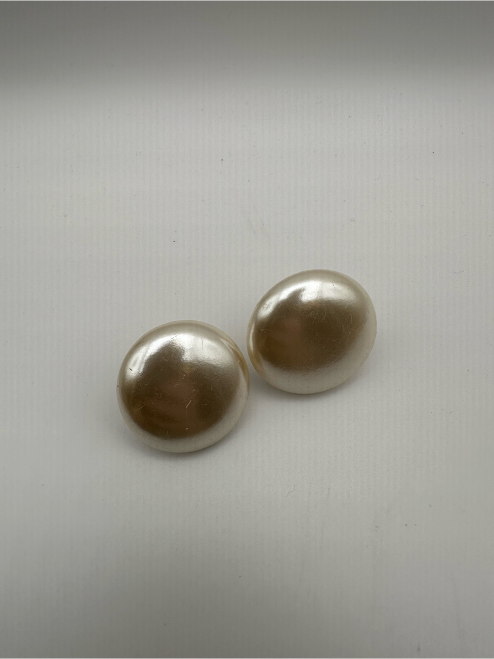 Napier Signed Gold Tone White Simulated Round Pearl Screw Back Earrings